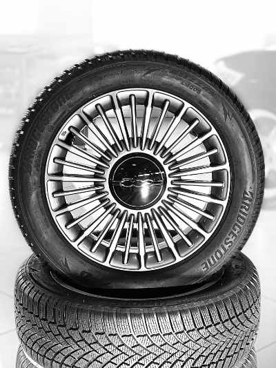 ALU-Winterradsatz Fiat 500e · 30 Speichen